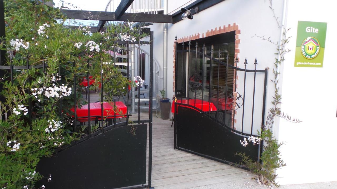 Appartements De L'Auberge Du Chemin De Fer Ланестер Экстерьер фото