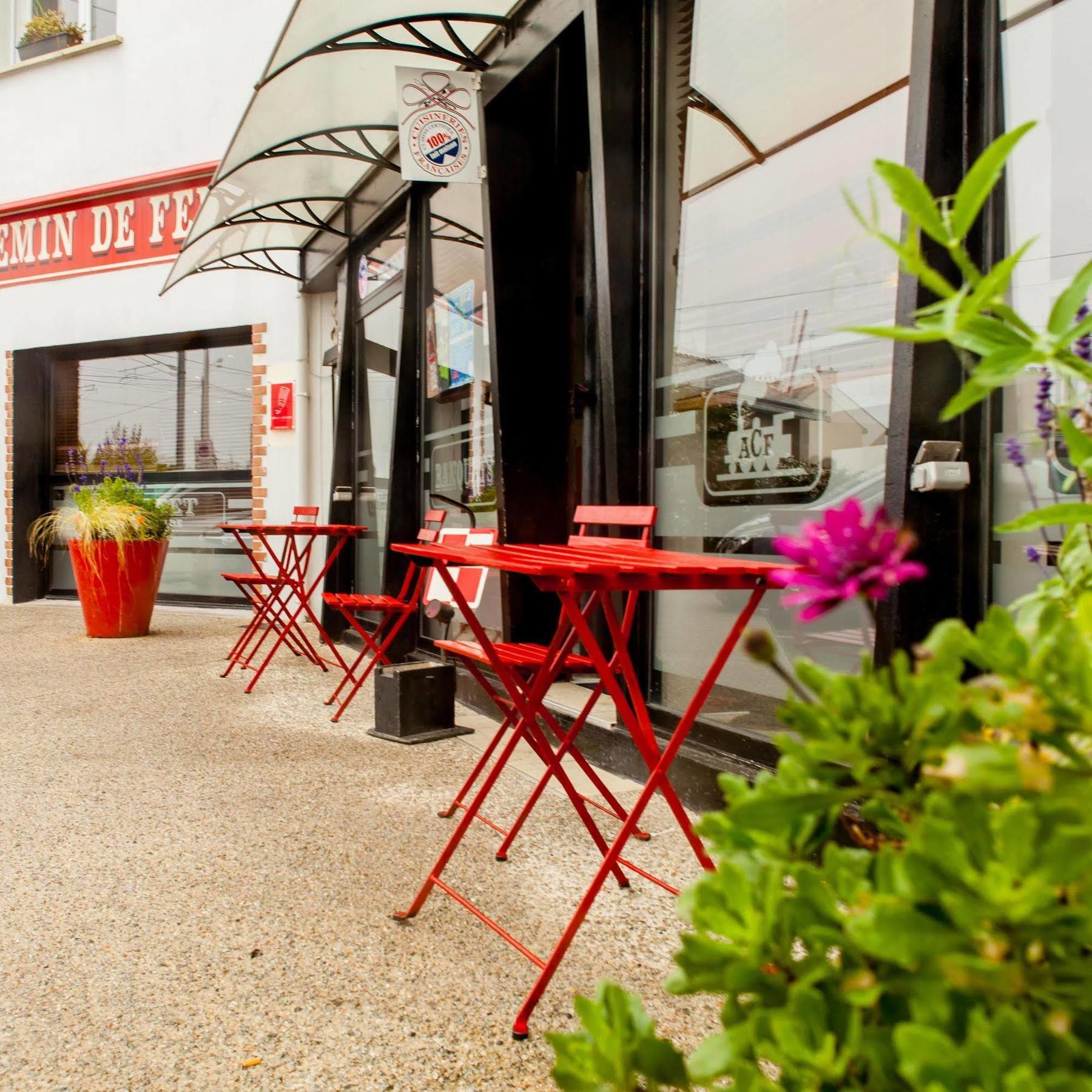 Appartements De L'Auberge Du Chemin De Fer Ланестер Экстерьер фото